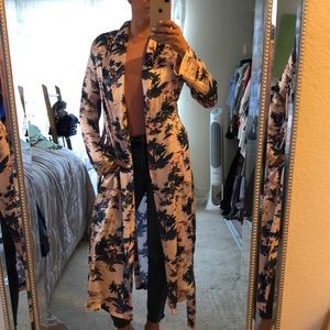 H&M pink Hawaii flamingo floral print silky robe